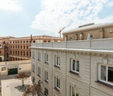 Room in a shared 8-bedroom apartment for rent in Palacio, perfect f... - Photo 6