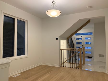 For Lease - 262 Marigold Court, Milton, Ontario - Photo 3