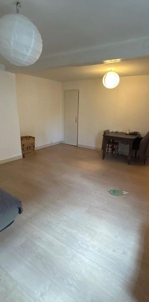 Location Appartement 1 pièce 35m² POITIERS 86000 - Photo 2