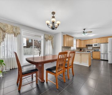 For Lease - 13 Gentry Way, Brampton, Ontario - Photo 2