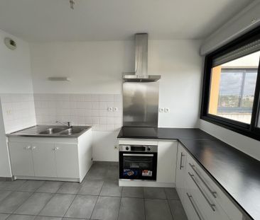 Location Appartement 4 pièces 84m² REZE 44400 - Photo 3