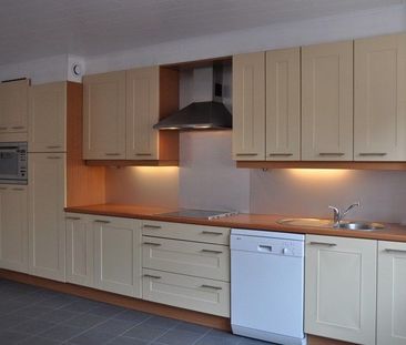 Verzorgde woning met 2 slaapkamers en 2 autostaanplaatsen. - Photo 3