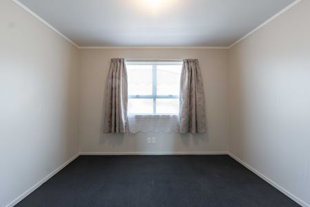 Freshly redecorated home in Dinsdale - Photo 2