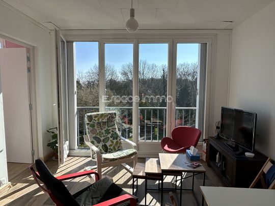 Location Maison 4 pièces 59m² MONT ST AIGNAN 76130 - Photo 1
