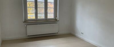 Helle Räume mit modernem Bad - Foto 1