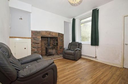 4 bedroom terraced house to rent - Photo 3
