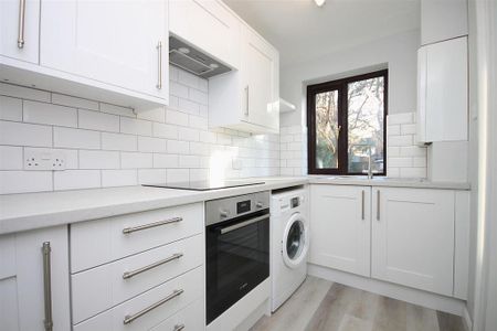 Studio to rent - Photo 5