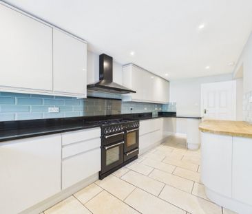 Mafeking Road, Wraysbury, Staines-upon-Thames,TW19 - Photo 4