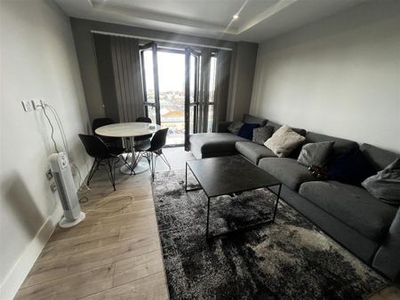 2 bedroom flat to rent - Photo 3