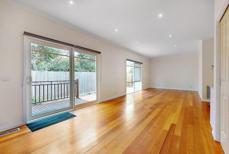 2/266 Tucker Road, Bentleigh - Photo 3