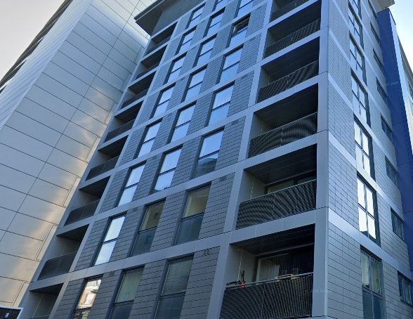 1 Bed Flat, St. Lawrence House, RG1 - Photo 1