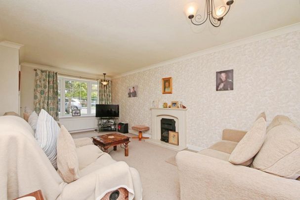 4 bedroom detached house to rent - Photo 1