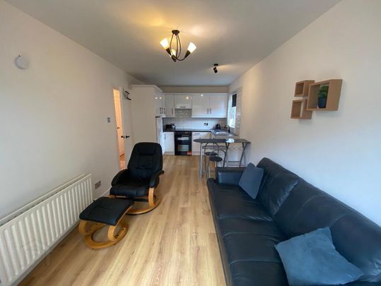 Apt 2 Ashley Court, 6-10 Ashley Avenue, Belfast, BT9 7NG - Photo 1