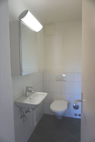 LOCATION SANS DÉPÔT - maison familière dans un emplacement central - Photo 3