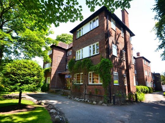 Didsbury Court, Didsbury - Photo 1