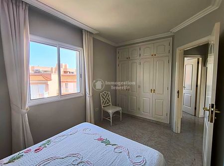 Se alquila en Costa del Silencio apartamento de 2 dormitorios - Photo 5