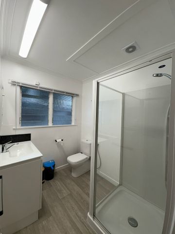 Two bedroom home - Close to CBD! - Photo 3