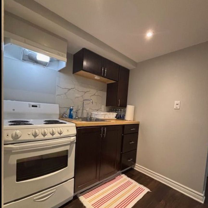 For Lease - 1341 Freeport Drive Unit# Bsmt, Mississauga, Ontario - Photo 1
