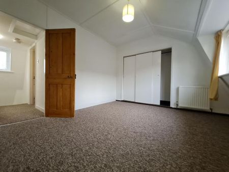 3 bedroom maisonette to rent - Photo 3