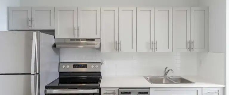 Gable Arms | 1590 Henderson Hwy, Winnipeg - Photo 1