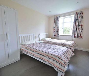 Foulsham, NR20 - Photo 5