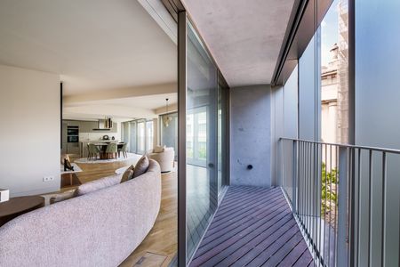 Fantástico apartamento T3 mobilado com requinte na avenida Duque Loulé junto à avenida da Liberdade em Lisboa - Photo 2