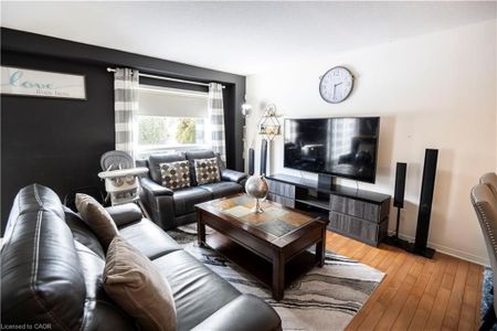 For Lease - 147 DUBRICK Crescent, Kitchener, Ontario - Photo 2