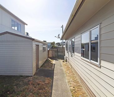 Tidy Four- Bedroom Home. - Photo 4