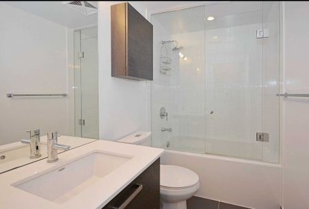 For Lease - 210 Simcoe Street Unit# 1212, Toronto, Ontario - Photo 2