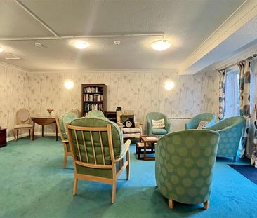 1 bedroom retirement property to rent - Photo 4