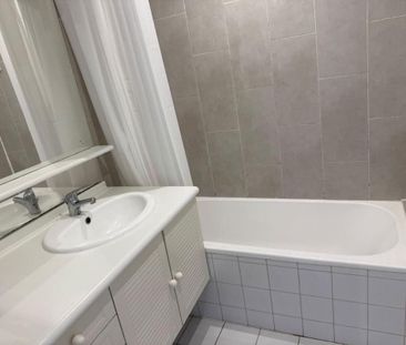 Location Appartement 3 pièces 66m² BORDEAUX 33200 - Photo 4
