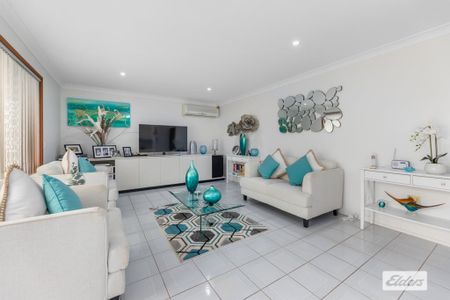 Spacious, Stylish & Exceptionally Versatile Family Living - Photo 4