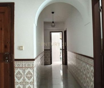 Queluz e Belas, Lisbon - Photo 1