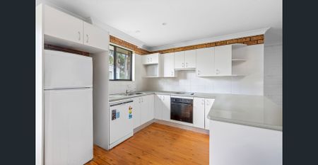 Charming Residential House for Rent in Buff Point - Photo 2