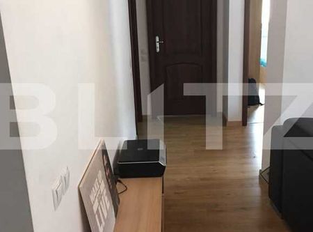 Apartament 3 camere, 70 mp, garaj, zona UBB - Photo 2