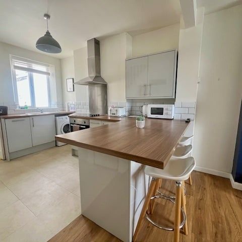 Devon Place, Cardiff, Grangetown - Photo 1