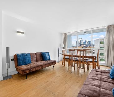 Flat to rent - Royal Oak Yard, London, SE1 - Photo 3