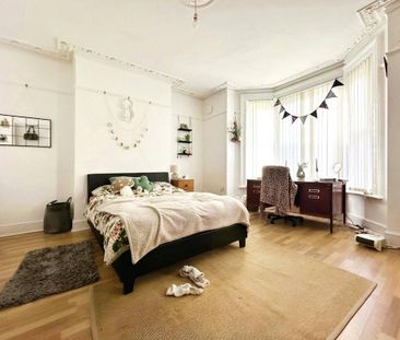 7 bedroom semi-detached house to rent - Photo 4