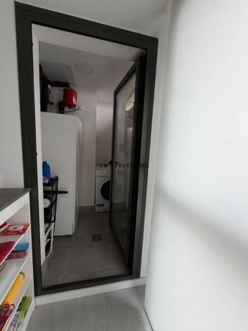 Piso de alquiler en Fernando Abril Martorell, Malilla - Photo 4