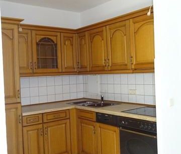 Wohnung mit schöner Aussicht - Balkon - Aufzug - 3,5 Zimmer - Photo 2