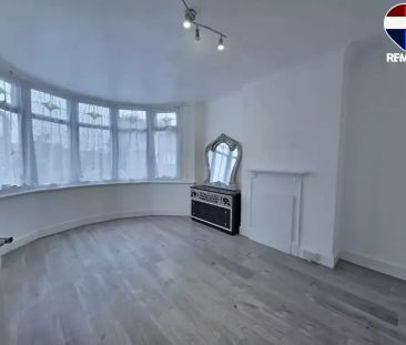 4 bedroom terraced house to rent - Photo 2