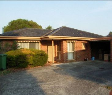 Spacious 2 Bedroom Unit - Photo 1