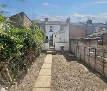 2 Bed Terraced House, Cowper Street, LU1 - Photo 1