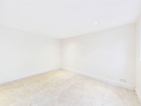 Queens Road, London, SW14 - Photo 3