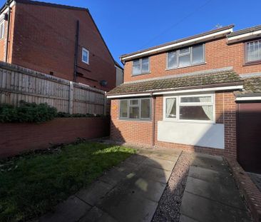 3 bedroom semi-detached house to rent - Photo 5