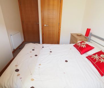 Willowbank Road, Aberdeen - Photo 1