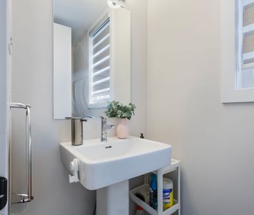 For Lease - 331 Peninsula Road, Barrhaven, Ontario - Photo 5