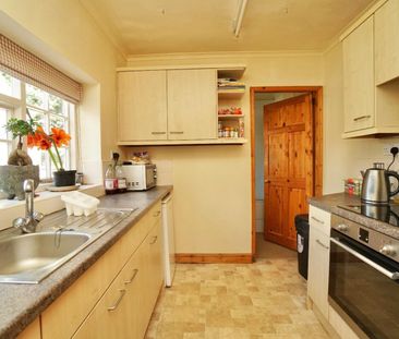 1 bedroom House To Let - Photo 2