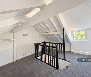 3 bedroom terraced house to rent - Photo 6