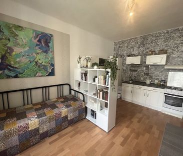Pronájem bytu Garsoniéra • 27 m² bez realitkyOblouková, Praha - Vrš... - Photo 1